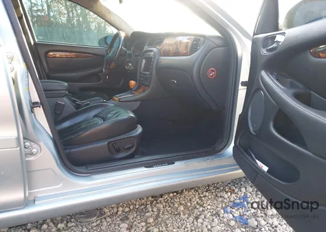 2006 Jaguar X-Type 3.0 from USA, damaged, VIN SAJWA51A96WE94624